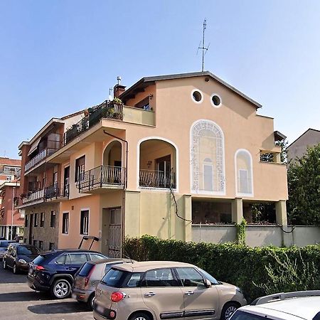 Apartamento Yellow House Turín Exterior foto